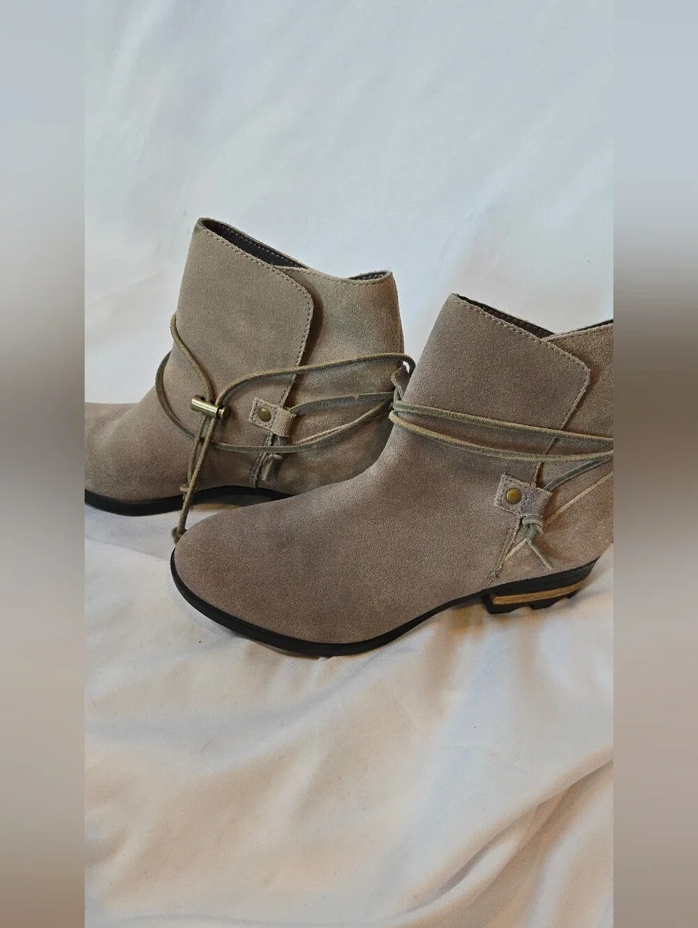 Sorel Farah Women’s 7 Taupe Leather Suede Lace Ankle Boots